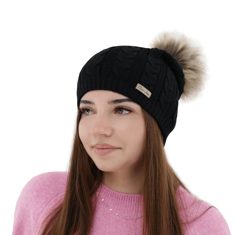 pol_pl_Czapka-zimowa-damska-czarna-z-welna-merino-Bafi-13024_4.jpg
