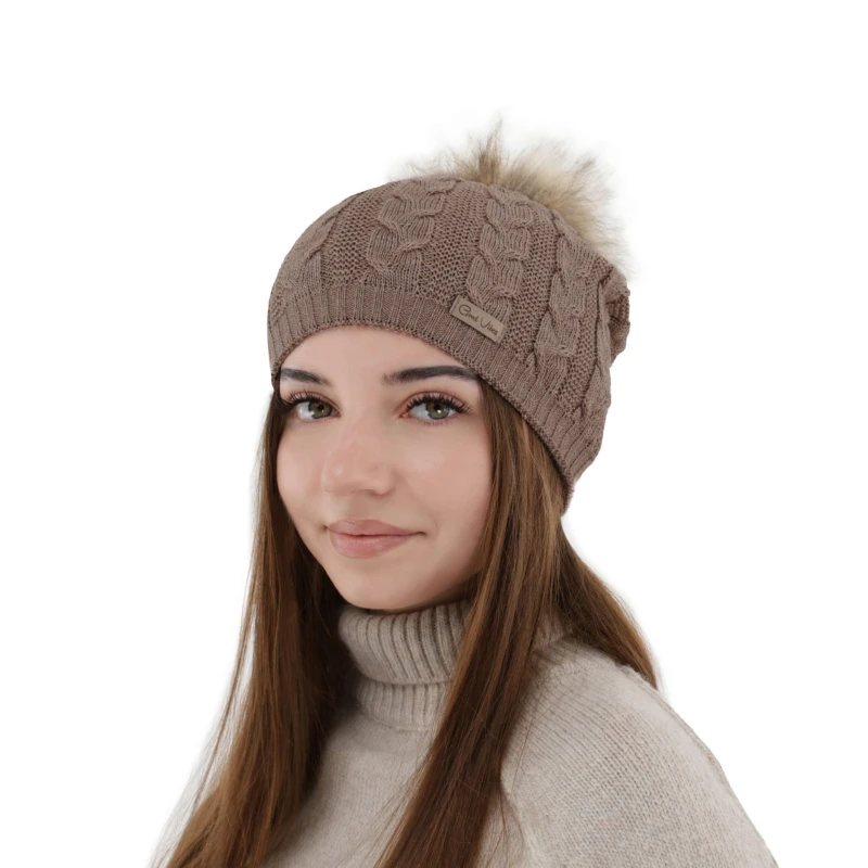 pol_pl_Czapka-zimowa-damska-ciemnobezowa-z-welna-merino-Bafi-13024_7.jpg