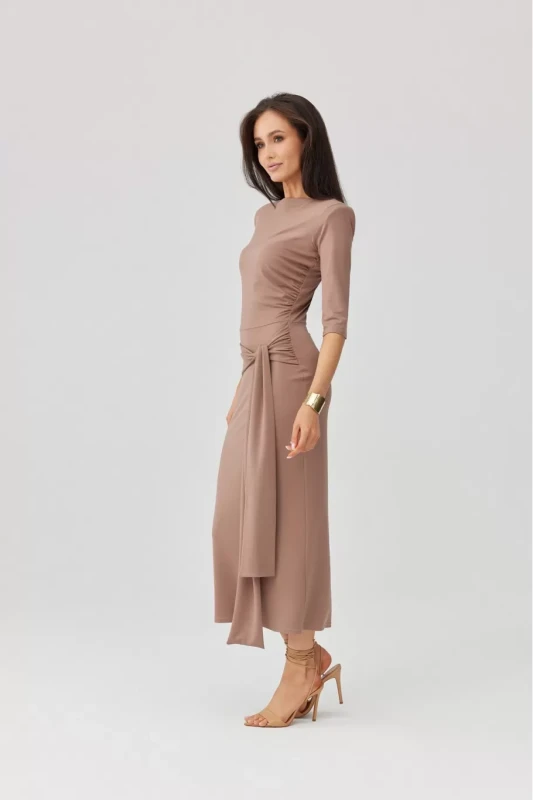lidiana-sukienka-midi-w-kolorze-cappuccino (4).webp